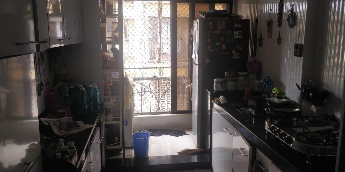 3 BHK Semi Furnished in Arsha Villa , Santacruz West